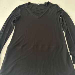 ladies long black top